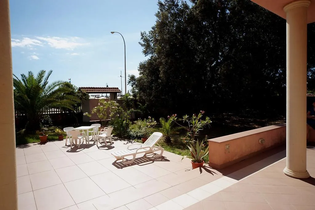 Hotel Happy Marina di Pietrasanta 3*,  Italia