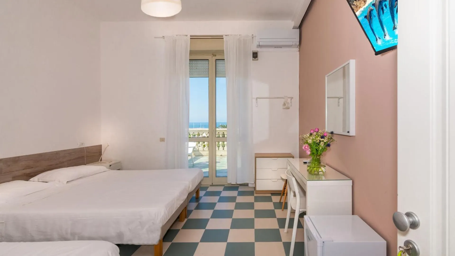 ***  Hotel Happy Marina di Pietrasanta Italia