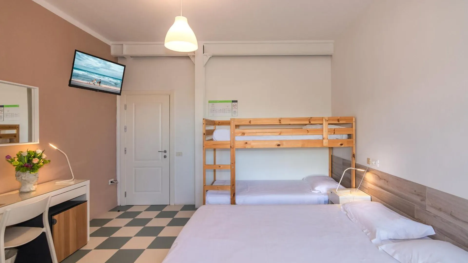 ***  Hotel Happy Marina di Pietrasanta Italia
