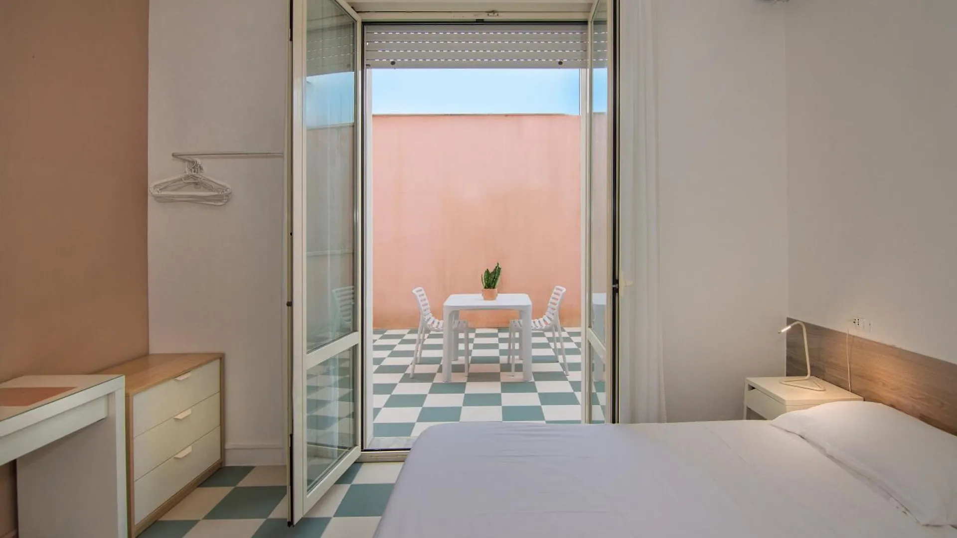 ***  Hotel Happy Marina di Pietrasanta Italia