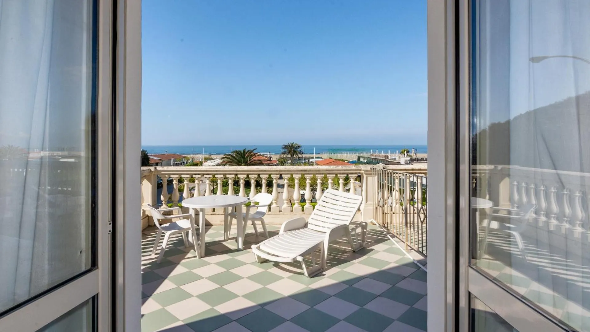 Hotel Happy Marina di Pietrasanta 3*,