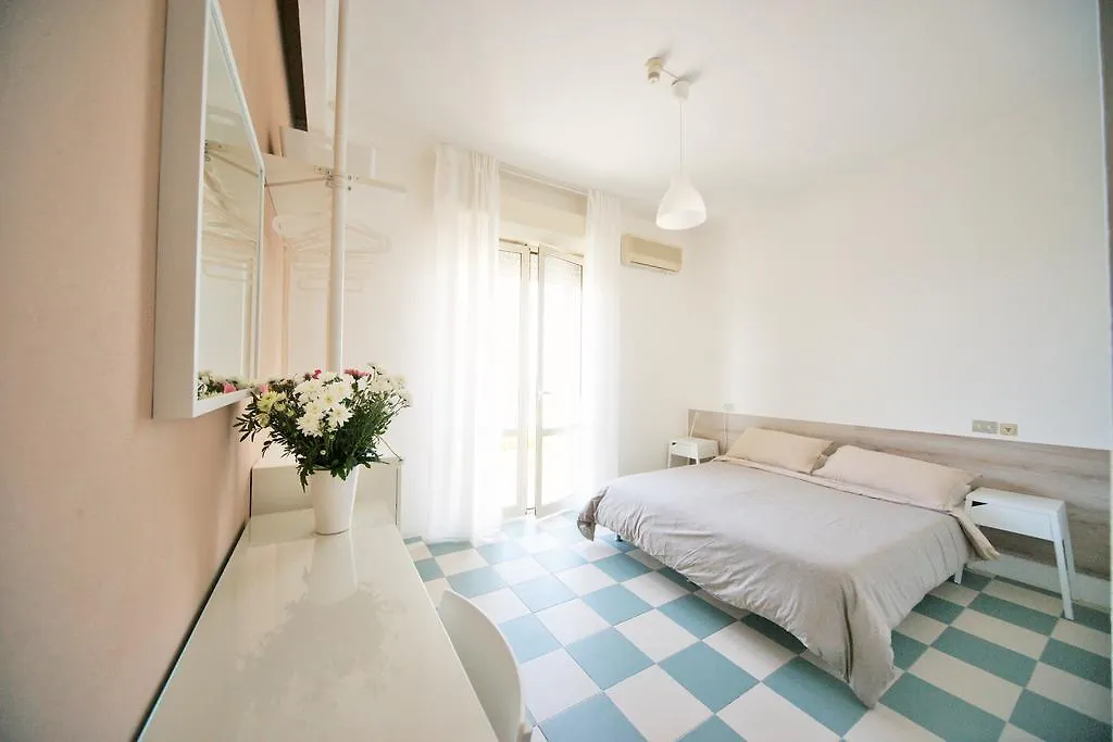 Hotel Happy Marina di Pietrasanta 3*,